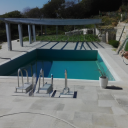 Fourniture et pose de liner pour piscine : choix de matériaux et processus d'installation Denain